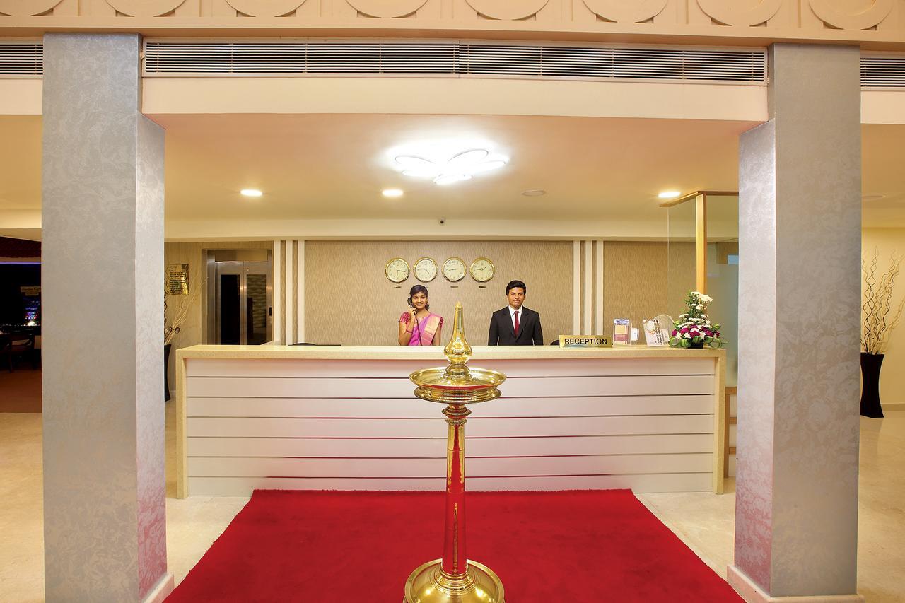 Joyees Residency Hotel กัตตะยัม ภายนอก รูปภาพ