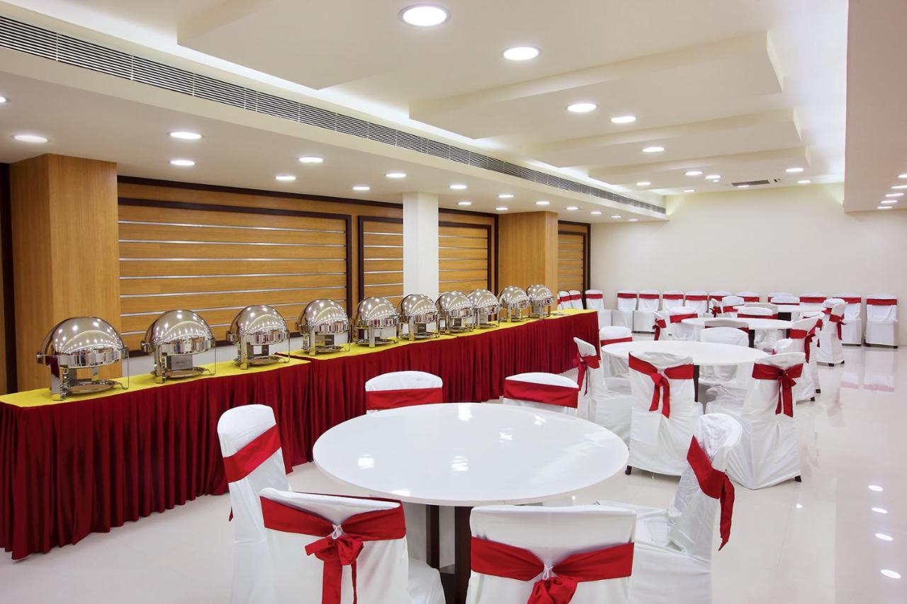 Joyees Residency Hotel กัตตะยัม ภายนอก รูปภาพ